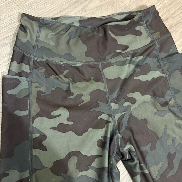 Camo Print Green Brown Leggings Side Pockets Size M - Picture 3 of 9